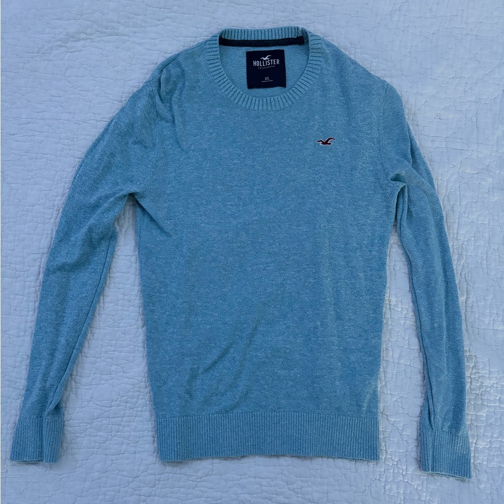 Hollister Light Blue Crewneck Sweater – Size Extra Small, Great Condition